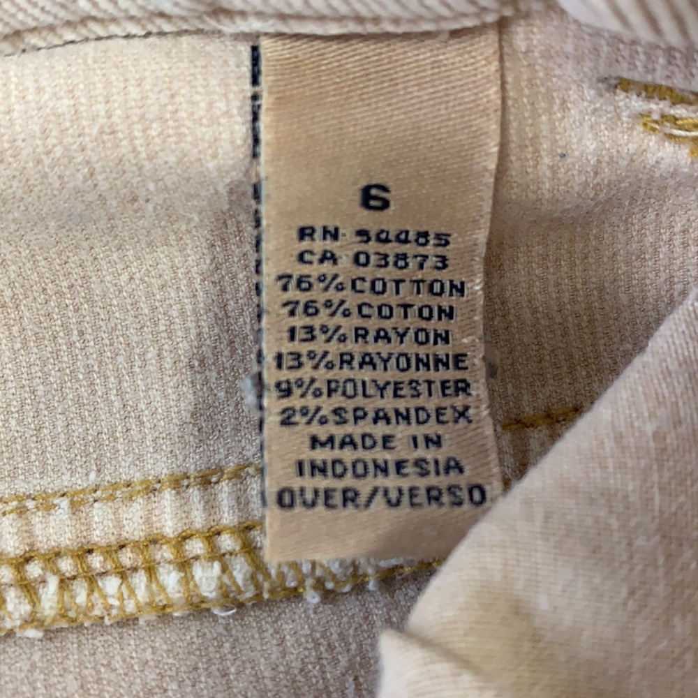 American Eagle corduroy pants. Size 6 - Picture 3 of 6